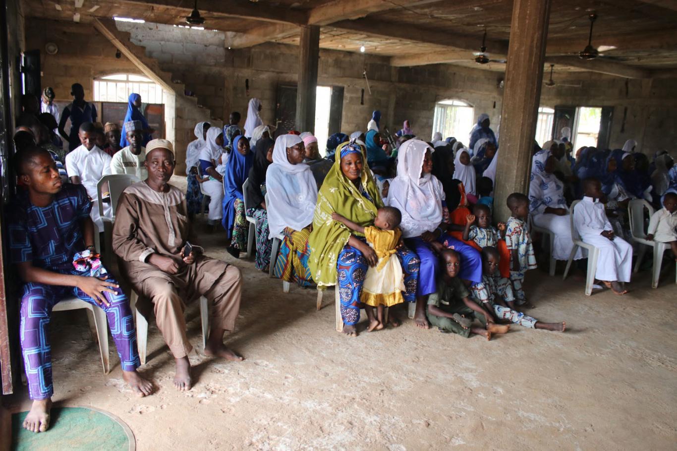Nijerya'daki Müslümanlar Ramazan'ı toplu duayla ihya ediyor  